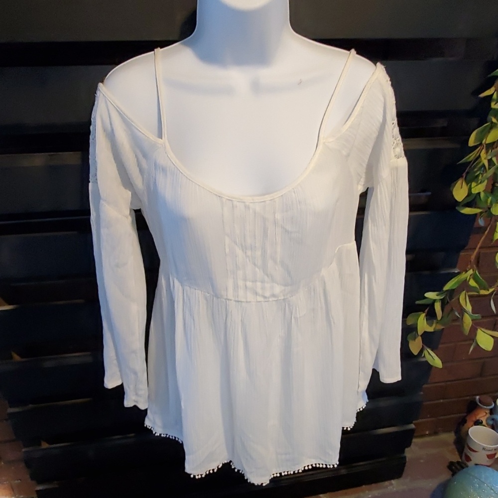 CHLOE K blouse.           #048